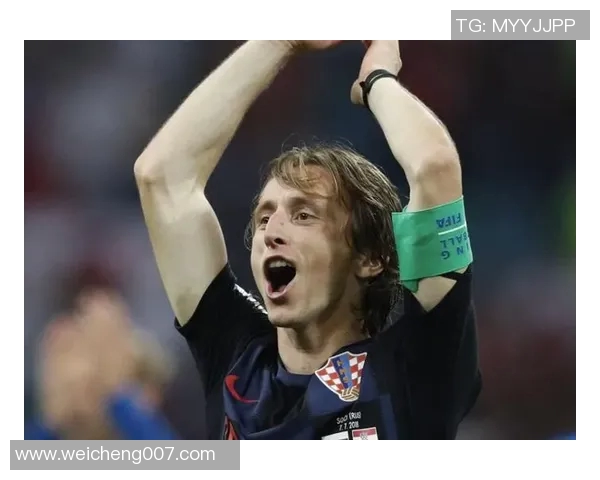 世界足球球星风采盘点：明星们的巅峰表现与精彩瞬间